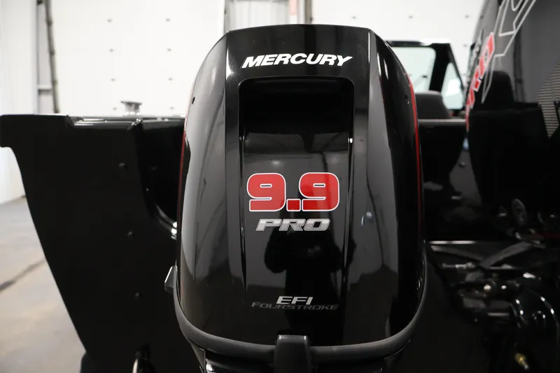 Slide: The Image of Mercury 9.9 Pro EFI FourStroke engine on 2026 Crestliner 1850 Commander boat. - 35