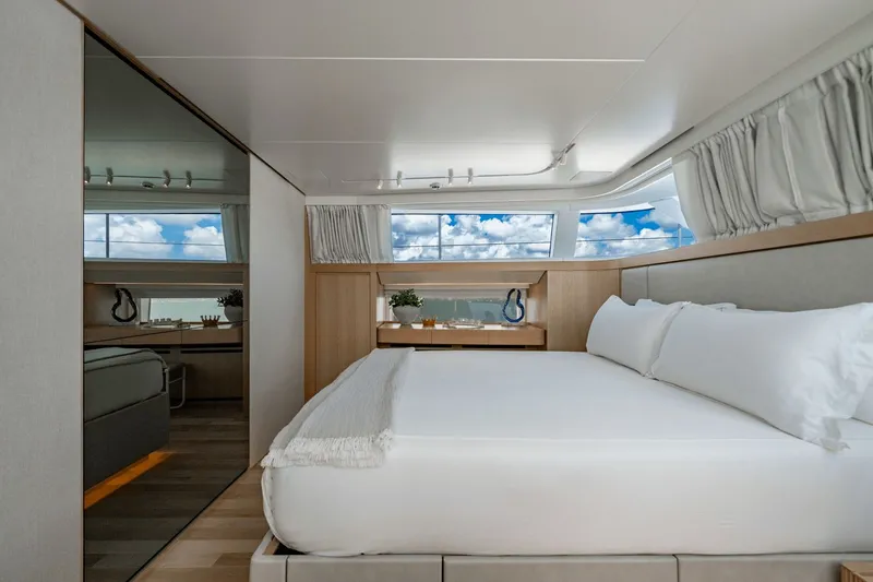 Slide: The Image of Sanlorenzo SD 90 2024 - 114