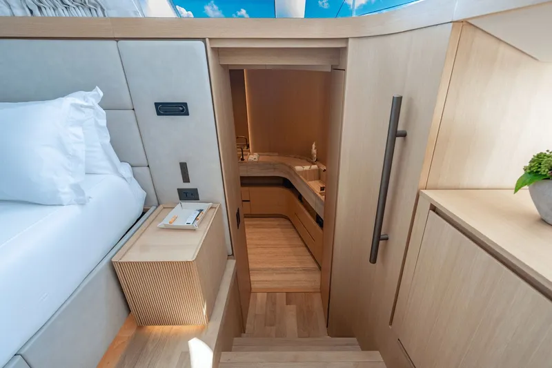 Slide: The Image of Sanlorenzo SD 90 2024 - 120