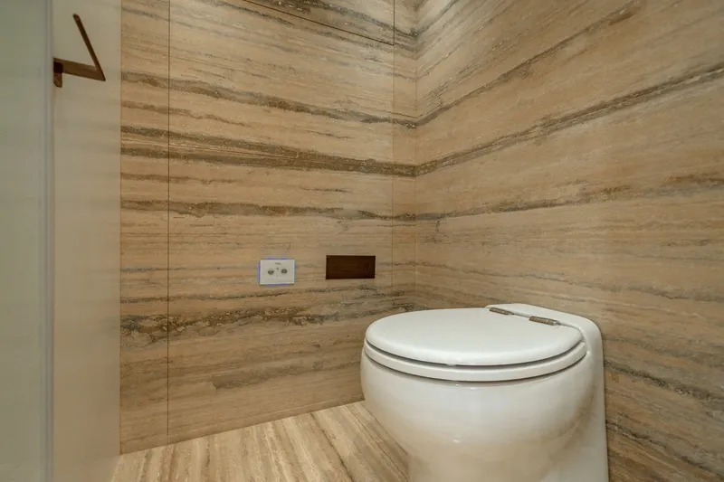 Slide: The Image of Sanlorenzo SD 90 2024 - 127