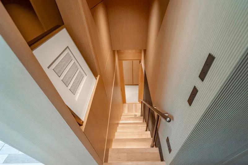 Slide: The Image of Sanlorenzo SD 90 2024 - 132