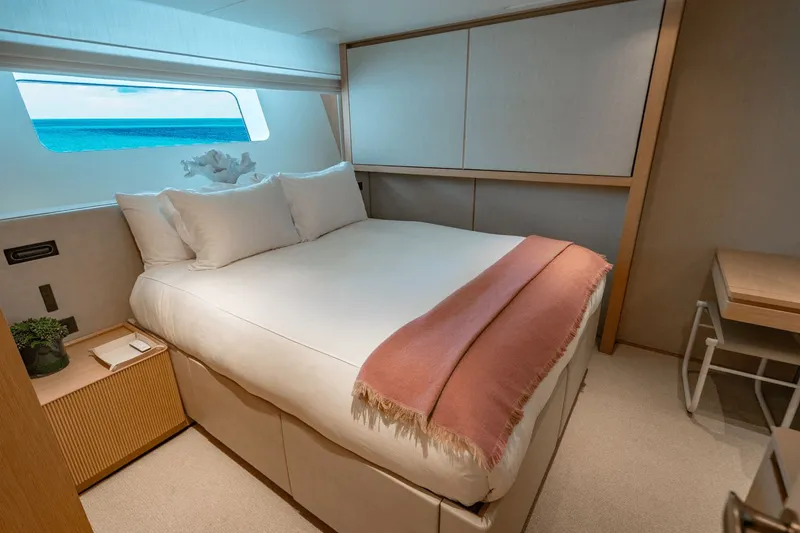 Slide: The Image of Sanlorenzo SD 90 2024 - 136