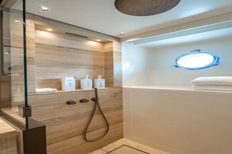 Slide: The Image of Sanlorenzo SD 90 2024 - 149