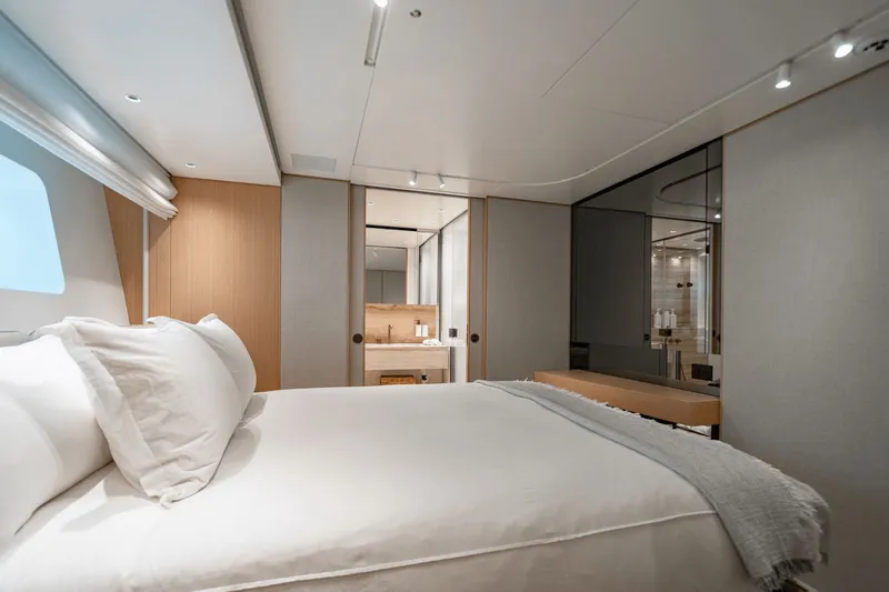 Slide: The Image of Sanlorenzo SD 90 2024 - 155