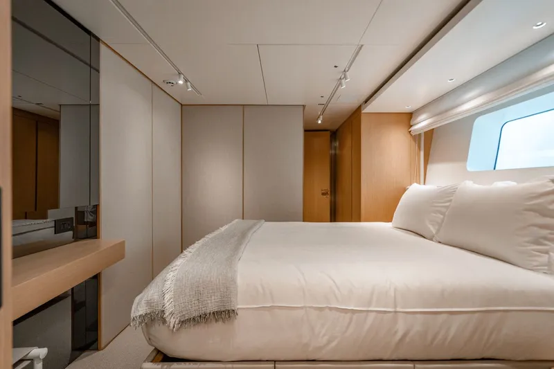 Slide: The Image of Sanlorenzo SD 90 2024 - 161