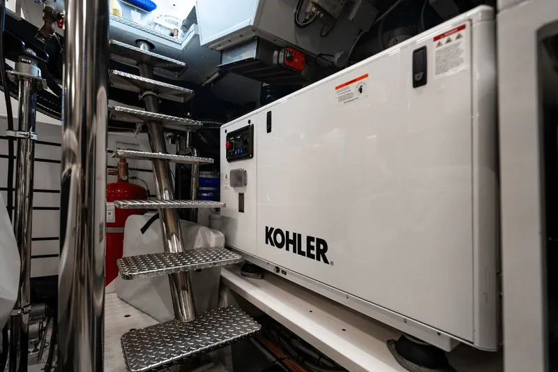 Slide: The Image of Sanlorenzo SD 90 2024 - 183