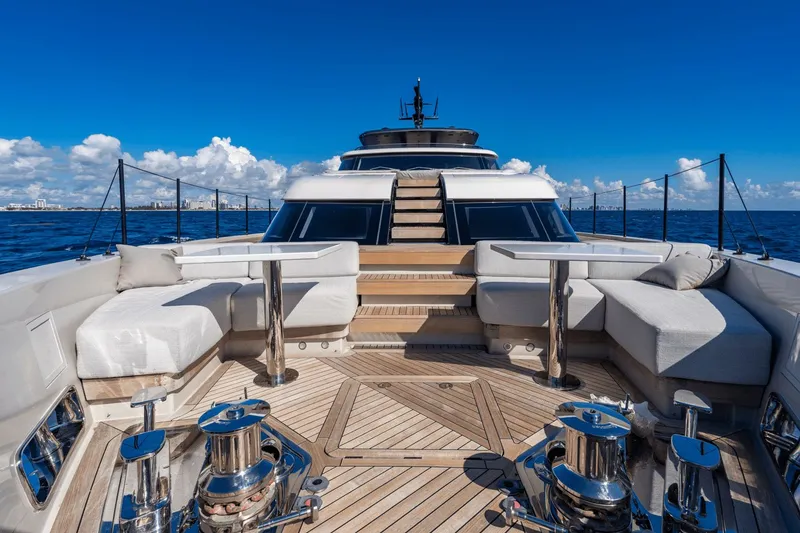 Slide: The Image of Sanlorenzo SD 90 2024 - 49