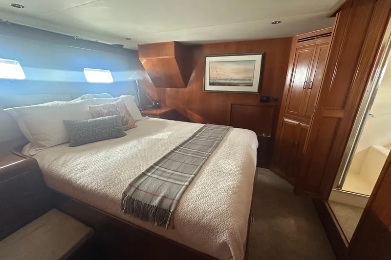 Slide: The Image of Master Stateroom - 29