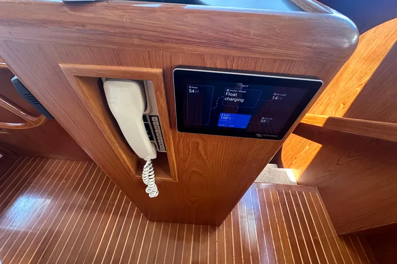 Slide: The Image of Lower helm station features - 7