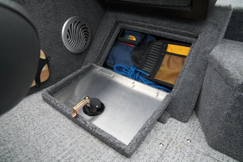 Slide: The Image of Manufacturer Provided Image: Tracker Pro Guide V-175 Combo - 25