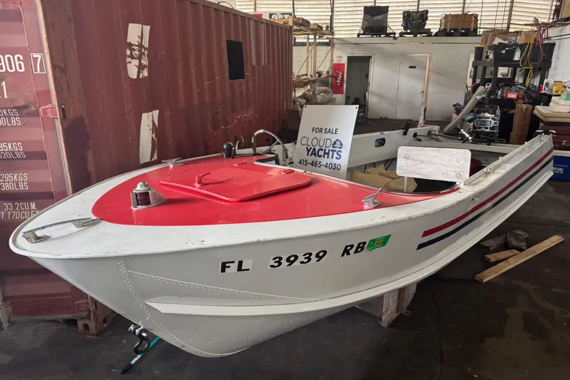 Slide: The Image of 1960 Crestliner Wildwood 19 boat in warehouse, for sale by Cloud Yachts. - 4