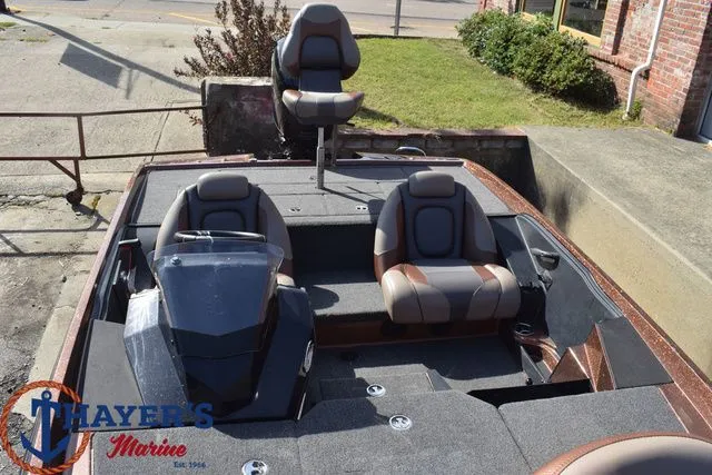 Slide: The Image of Ranger Z185 2022 - 13