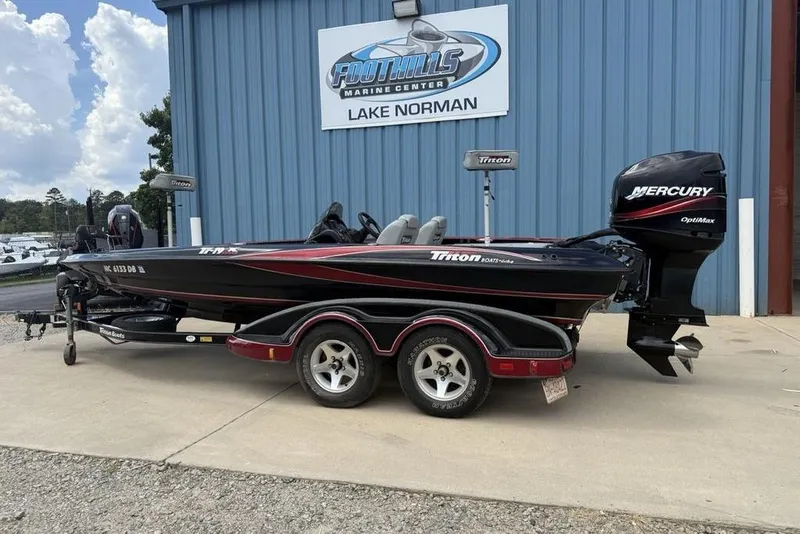 Slide: The Image of 2005 Triton TR 19 X boat with Mercury engine at Foothills Marine Center. - 6