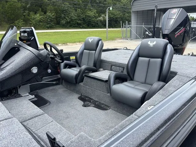 Slide: The Image of Phoenix Bass Boat 920 Elite 2025 - 14