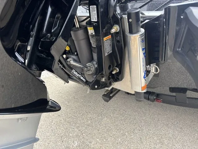 Slide: The Image of Phoenix Bass Boat 920 Elite 2025 - 3