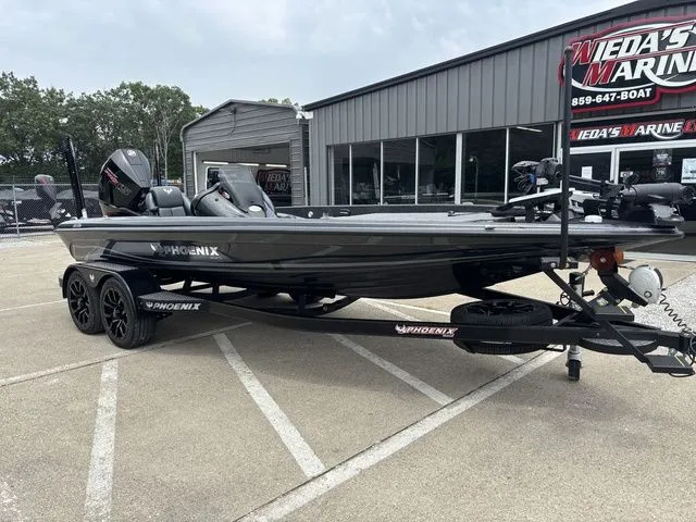 Slide: The Image of Phoenix Bass Boat 920 Elite 2025 - 9