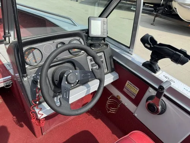 Slide: The Image of Lund 1650 Tyee II 1994 - 10