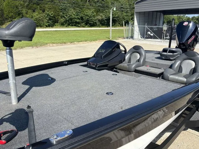 Slide: The Image of Vexus AVX2080 2019 - 12