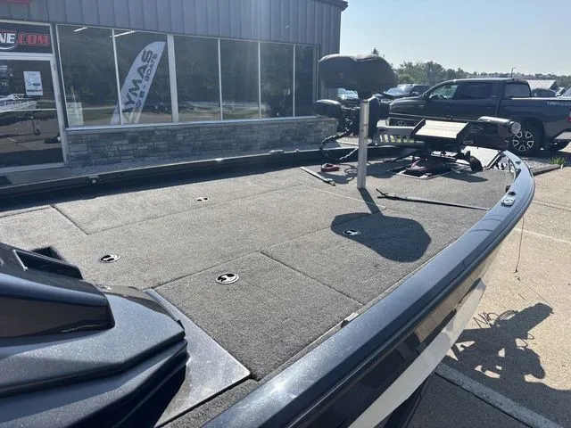 Slide: The Image of Vexus AVX2080 2019 - 7