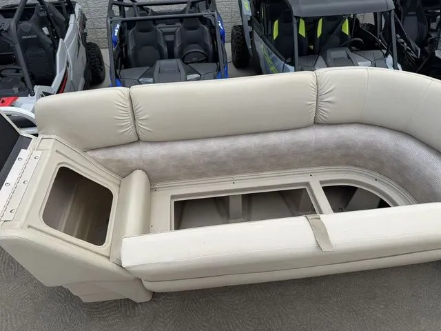 Slide: The Image of Bennington 24SSRX Pontoon 2013 - 10