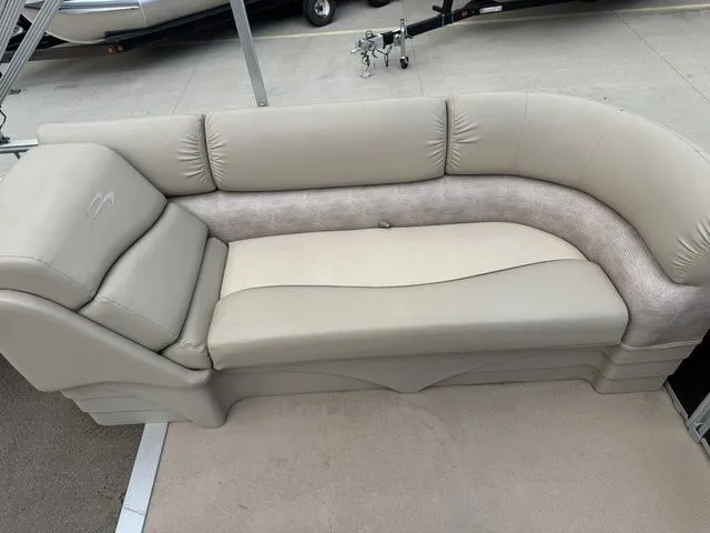 Slide: The Image of Bennington 24SSRX Pontoon 2013 - 16