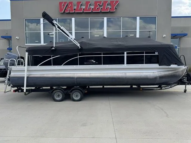 Slide: The Image of Bennington 24SSRX Pontoon 2013 - 21