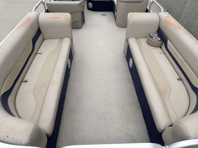 Slide: The Image of Avalon LS 2300 2012 - 10