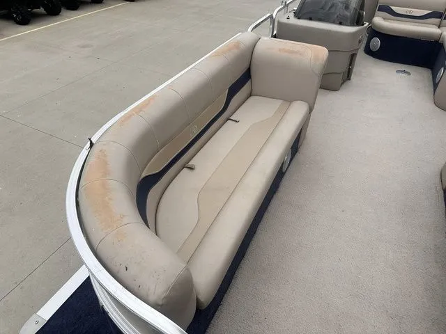 Slide: The Image of Avalon LS 2300 2012 - 11