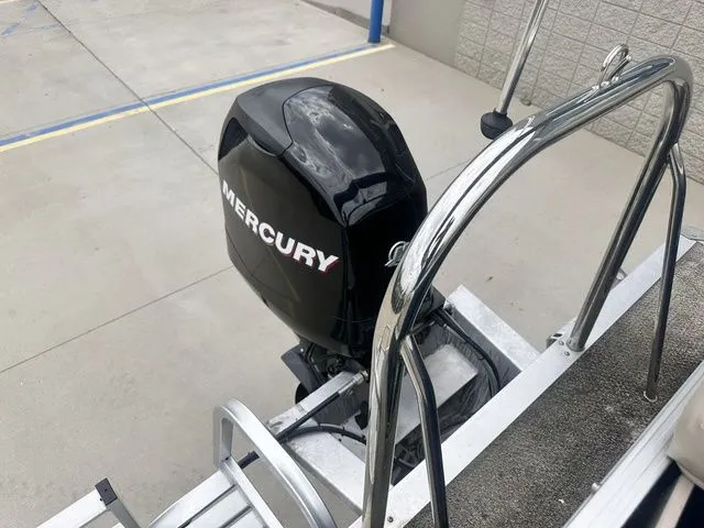 Slide: The Image of Avalon LS 2300 2012 - 19