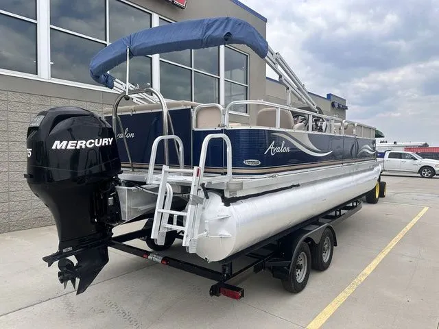 Slide: The Image of Avalon LS 2300 2012 - 4