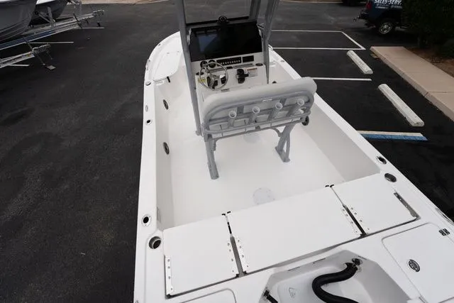Slide: The Image of Sea Fox 231 Bay Fox 2025 - 30