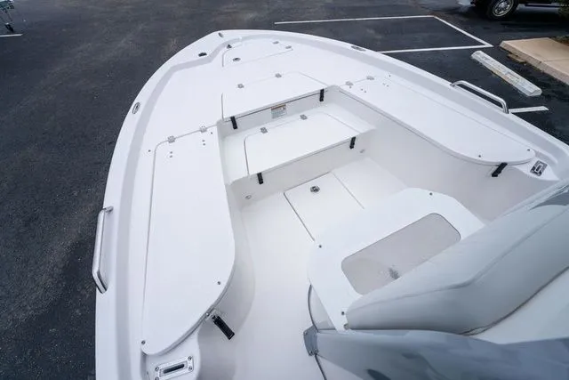 Slide: The Image of Sea Fox 231 Bay Fox 2025 - 24