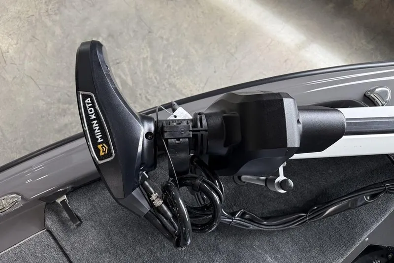 Slide: The Image of Minn Kota trolling motor on 2025 Skeeter ZXR20 boat deck. - 7