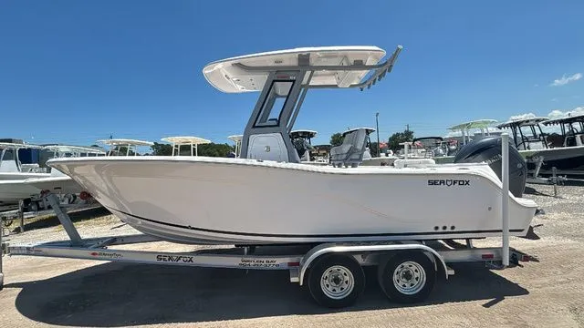 The Image of Sea Fox 228 Commander 2025 - 1