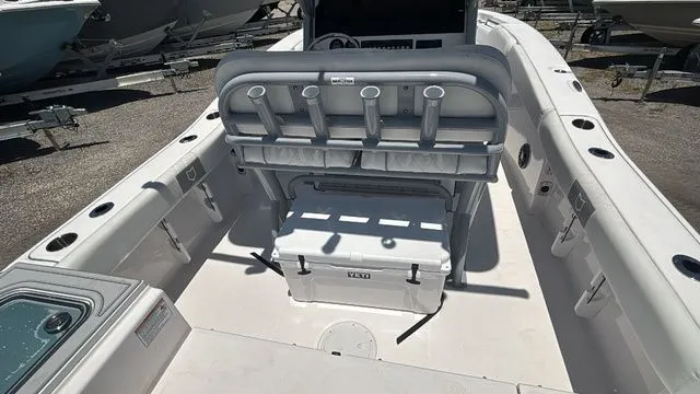 Slide: The Image of Sea Fox 228 Commander 2025 - 23