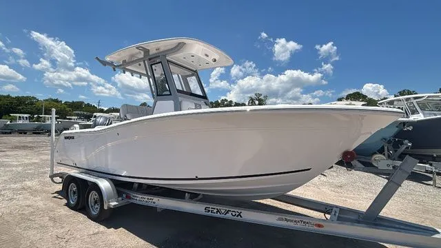 Slide: The Image of Sea Fox 228 Commander 2025 - 6