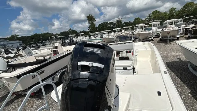 Slide: The Image of Mako Pro Skiff 17 CC 2026 - 6