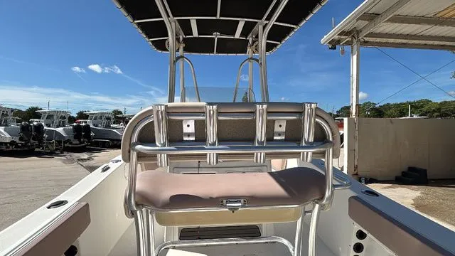 Slide: The Image of NauticStar 2000 XS 2014 - 10