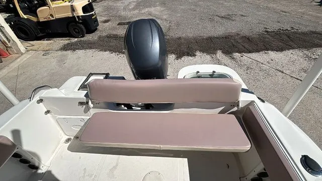 Slide: The Image of NauticStar 2000 XS 2014 - 14