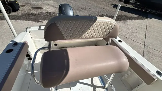 Slide: The Image of NauticStar 2000 XS 2014 - 15