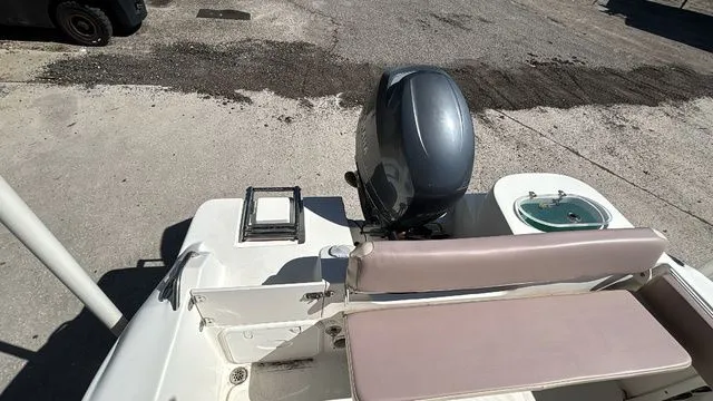 Slide: The Image of NauticStar 2000 XS 2014 - 16