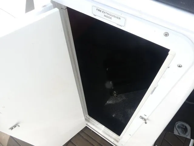 Slide: The Image of Yamaha 242 Limited S 2016 - 19