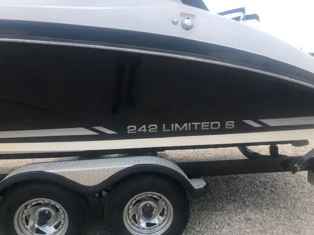 Slide: The Image of Yamaha 242 Limited S 2016 - 5