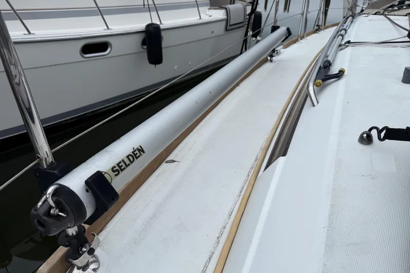 Slide: The Image of Deck of 2016 Jeanneau Sun Odyssey 349 sailboat with Selden equipment. - 31