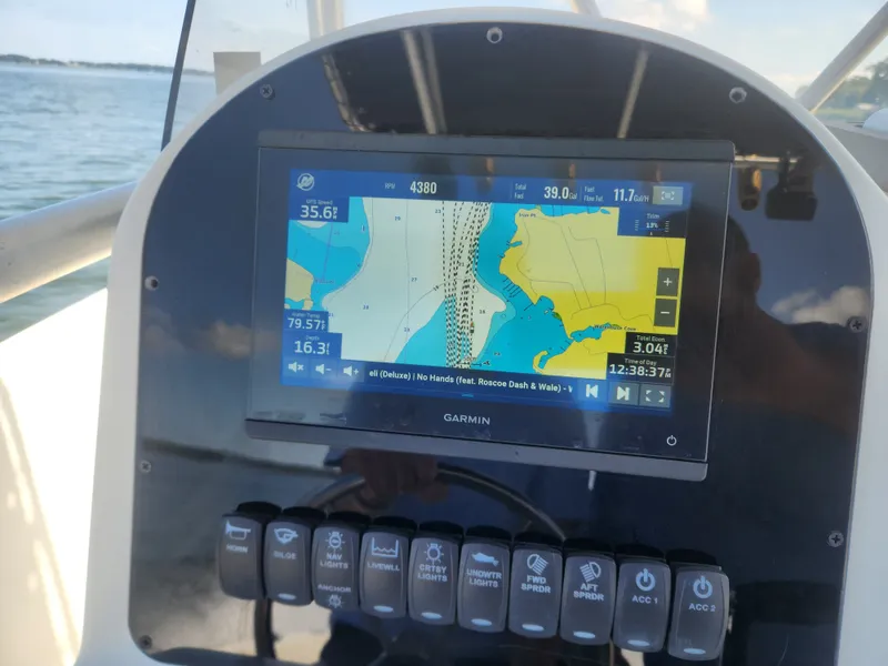 Slide: The Image of Hydra-Sports 230 Seahorse 2000 - 35