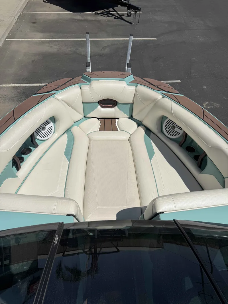 Slide: The Image of Centurion Ri245 2021 - 4