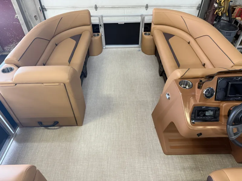 Slide: The Image of Tahoe Sport 2385 Swingback (VRB) & Honda 4-Stroke EFI 2025 - 28