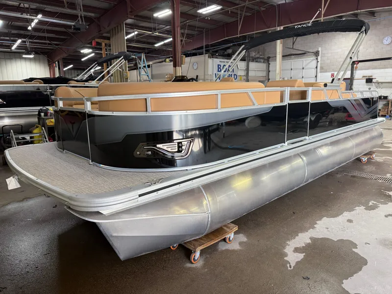 Slide: The Image of Tahoe Sport VRB 2385 Swingback & 4-Stroke $33995 2025 - 33