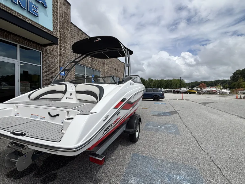 Slide: The Image of Yamaha AR195 w/2020 Yamaha 1.8L SV HO Engine and Trailer Included 2020 - 26