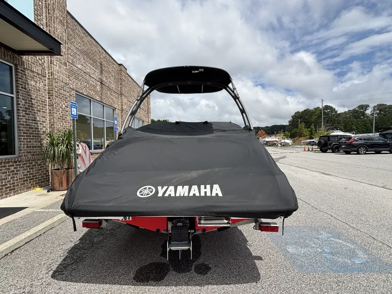 Slide: The Image of Yamaha AR195 w/2020 Yamaha 1.8L SV HO Engine and Trailer Included 2020 - 3